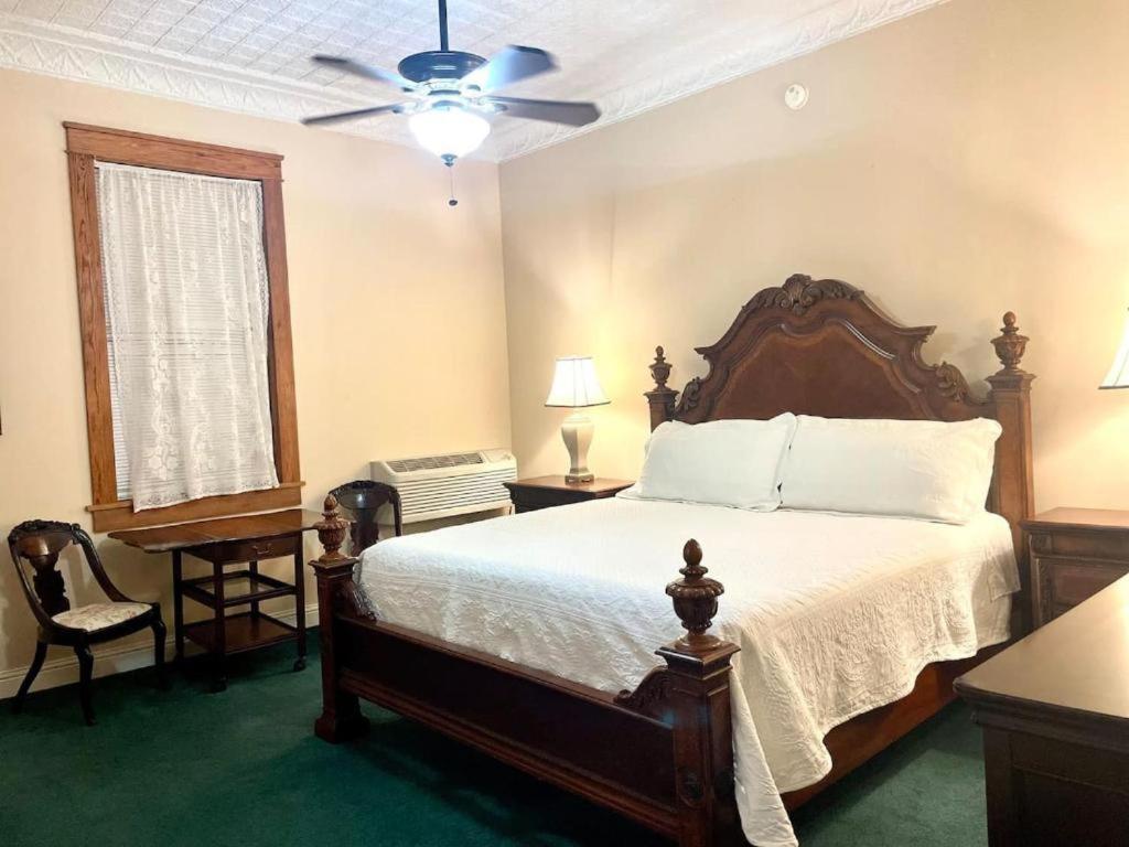 The Eastland Historic Hotel- Imperial Room 외부 사진